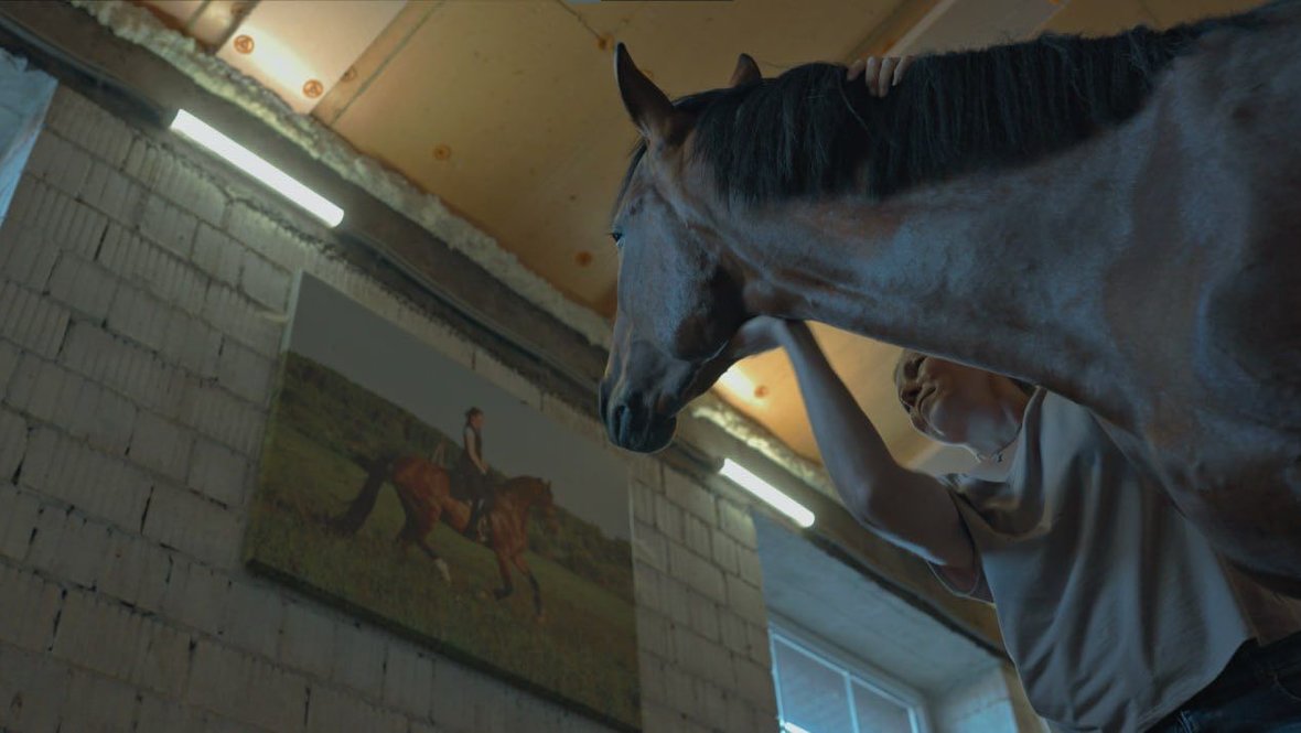 Кадр из документального фильма «Чувствуй», реж. Лилия Дмитрик, Студия Волшебная года