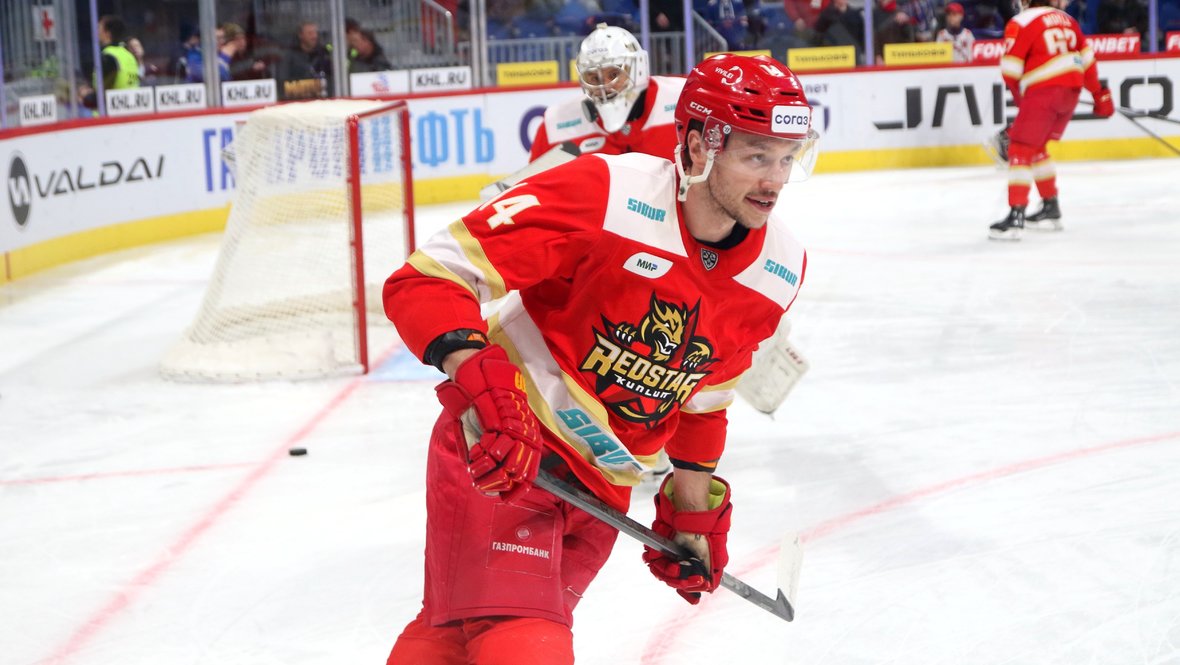 Девин Броссо.