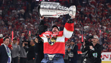 НХЛ не будет пересматривать запрет привозить Кубок Стэнли в Россию
