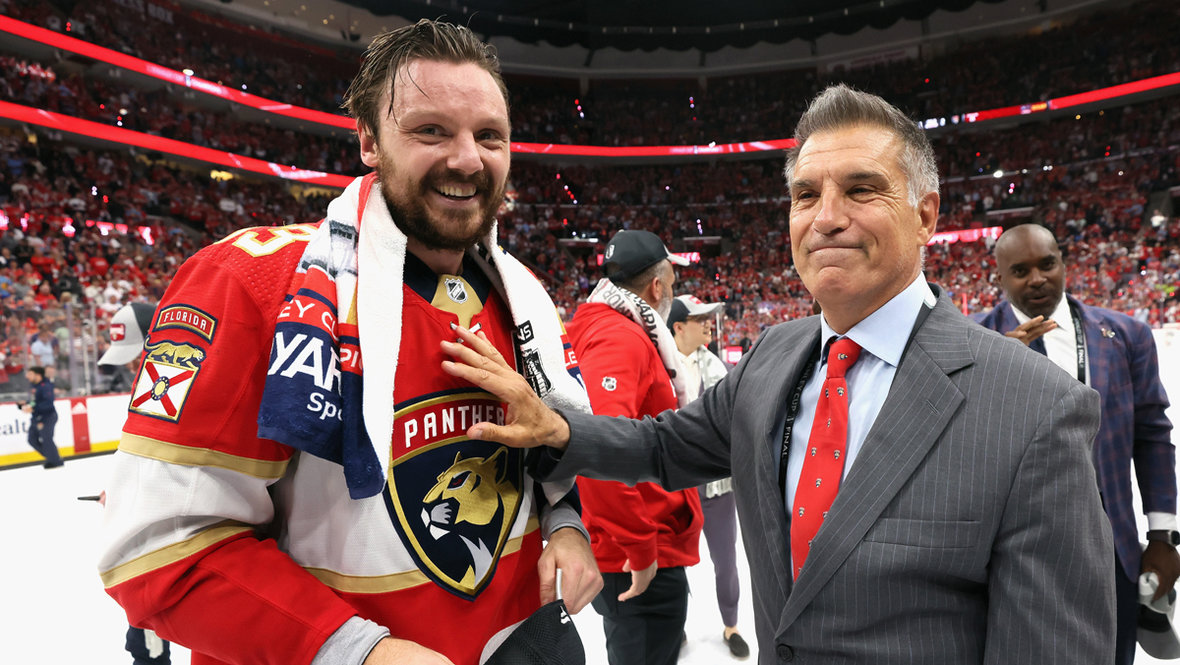 Сэм Райнхарт и Винсент Виола. Хоккеист «Флориды» Сэм Райнхарт и владелец клуба Винсент Виола