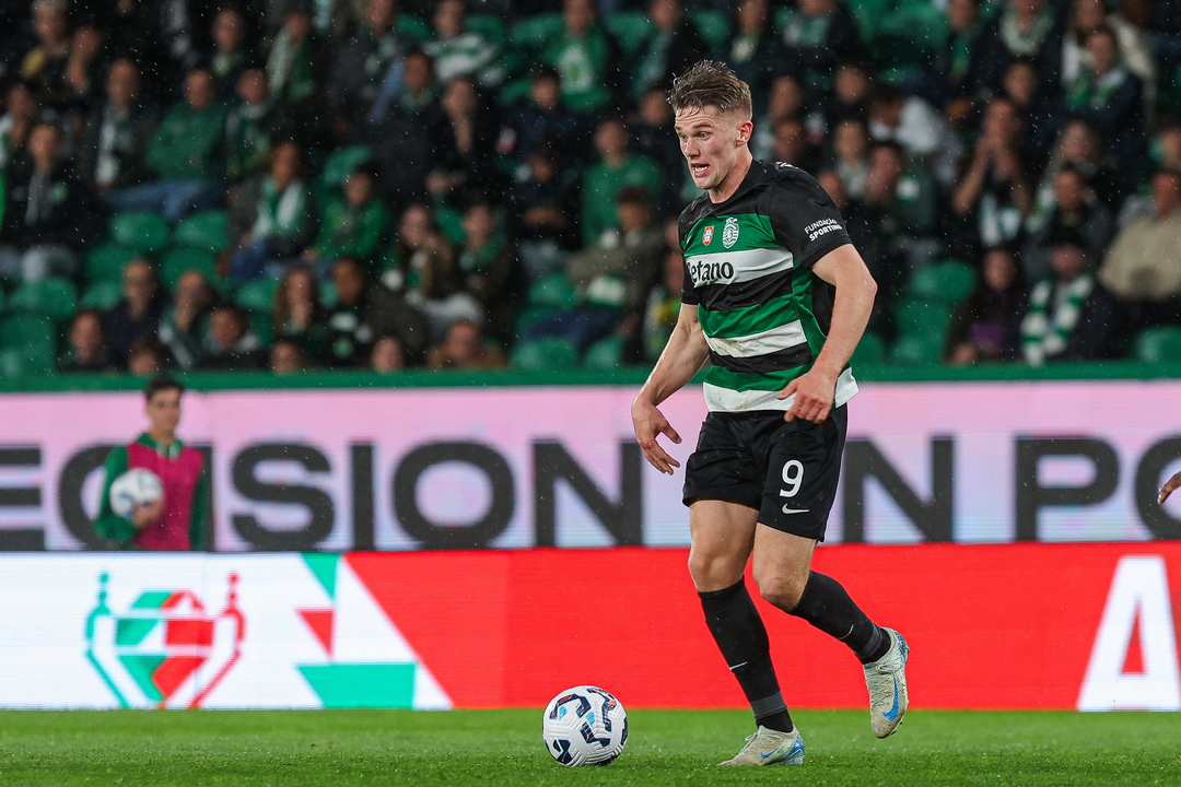 Виктор Дьекереш.