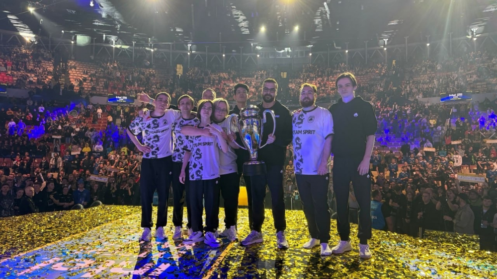 Team Spirit СS2 после победы на Perfect World Shanghai Major 2024.