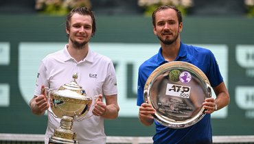 Медведев упустил шанс на первый титул за 25 месяцев. Бублик рыдал после победы в финале в Галле