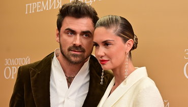 Агата Муцениеце подтвердила третью беременность.