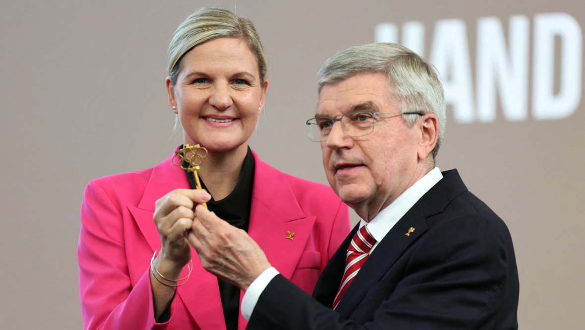 Кирсти Ковентри и Томас Бах. Президент МОК Кирсти Ковентри и Томас Бах