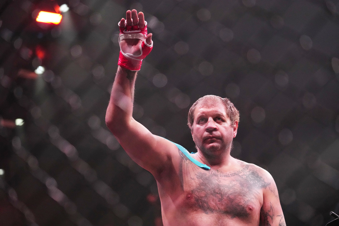 Александр Емельяненко. Боец ММА Александр Емельяненко