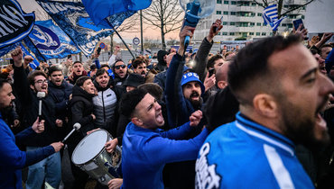 Фанаты атаковали Виллаш-Боаша и «Порту» в аэропорту после вылета с КЧМ. Полиция пустила в ход резиновые пули