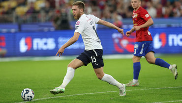 Нападающий Иван Сергеев.