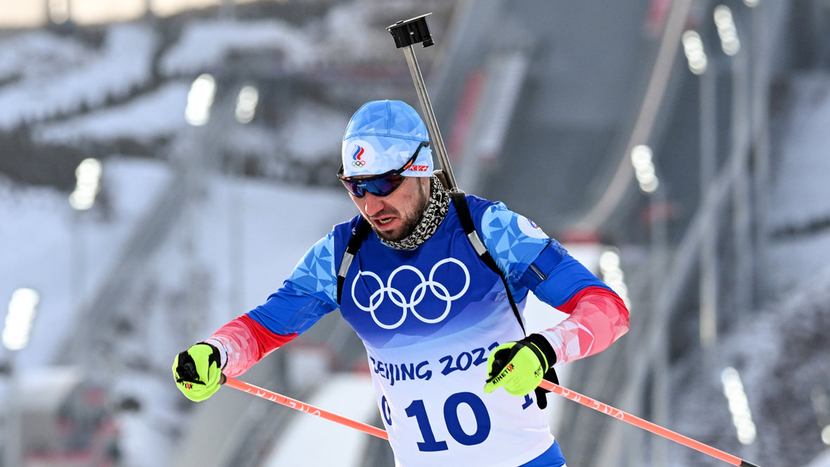 Биатлонист Александр Логинов