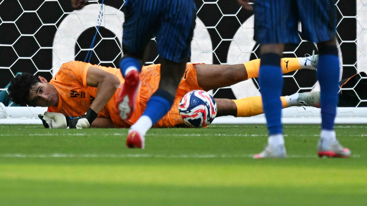 Яссин Буну. Футболист «Аль-Хиляль» Яссин Буну