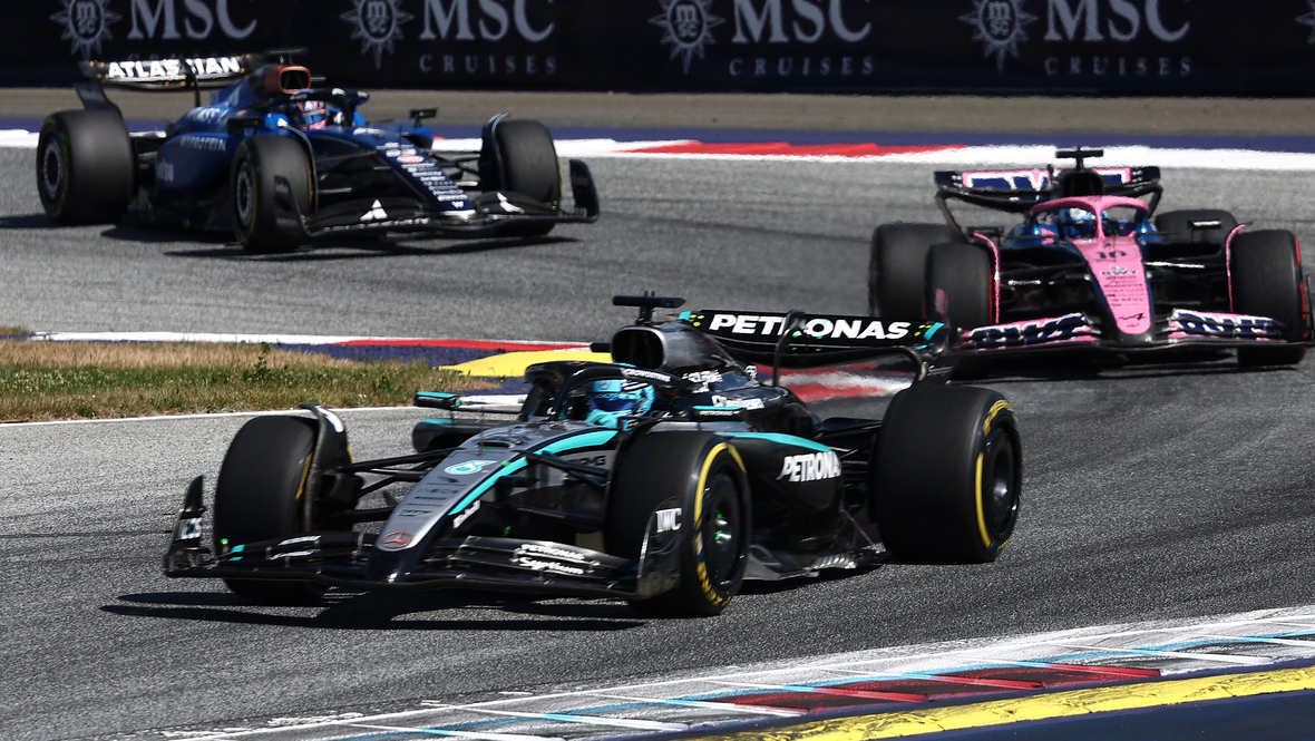 Болид Джорджа Расселла.