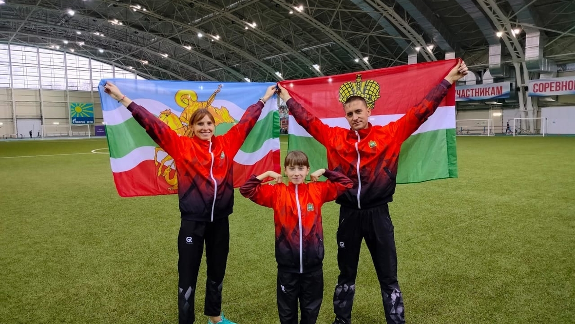 Семья Кукушкиных сдает нормативы ГТО.