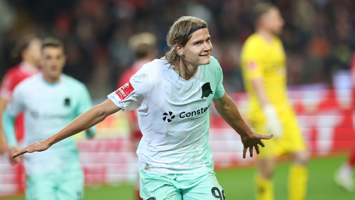 Александр Кокшаров.