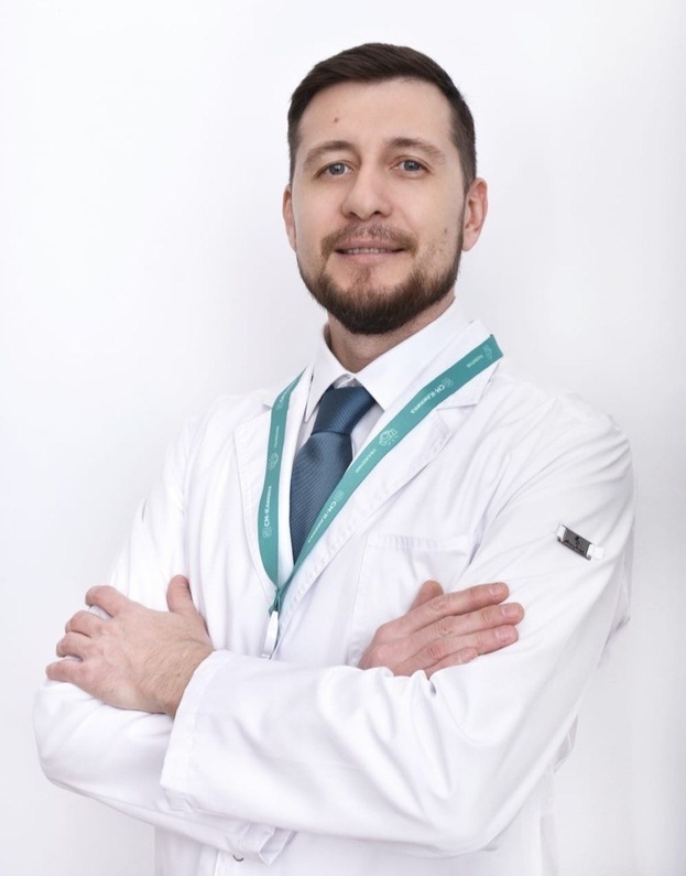 Врач-уролог Антон Одегнал.