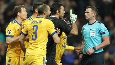 Одна из самых драматичных развязок в истории футбола. Как судья Оливер решил судьбу матча «Ювентуса» и «Реала»