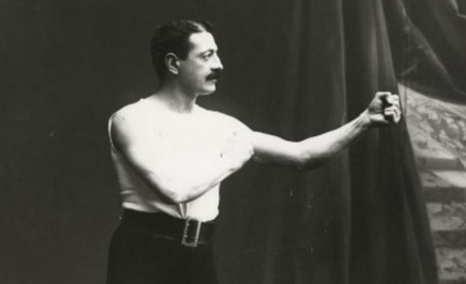 Эрнест Лустало.