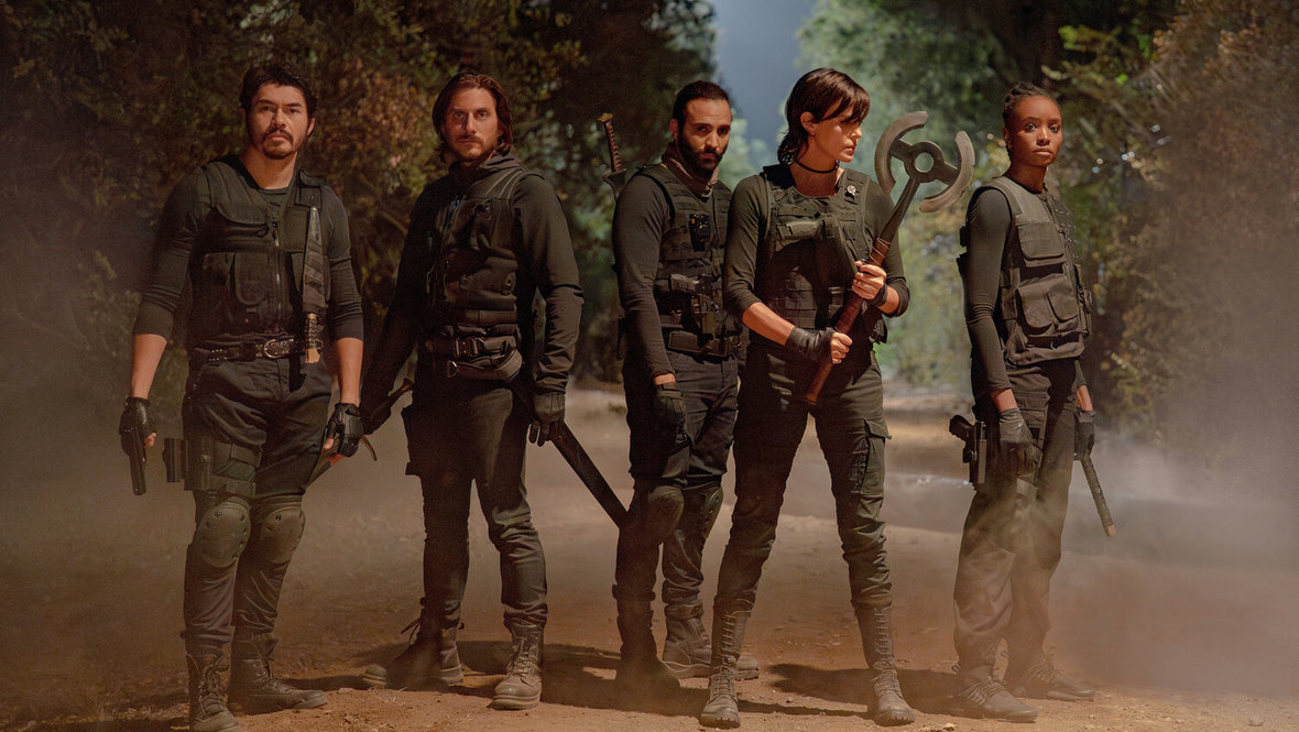 Кадр из фильма «Бессмертная гвардия 2», реж. Виктория Махони, Image Comics, Skydance Media, Denver and Delilah Productions