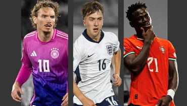 Футболисты Ник Вольтемаде, Джек Хиншелвуд и Рожер Фернандеш