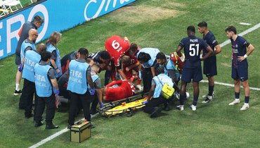 Жуть: Доннарумма зажал ногу Мусиалы — голеностоп полузащитника «Баварии» вывернулся в другую сторону