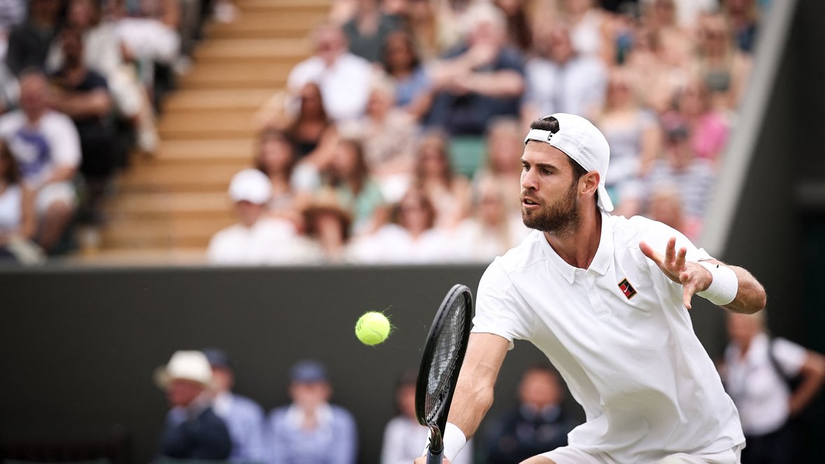 Карен Хачанов.