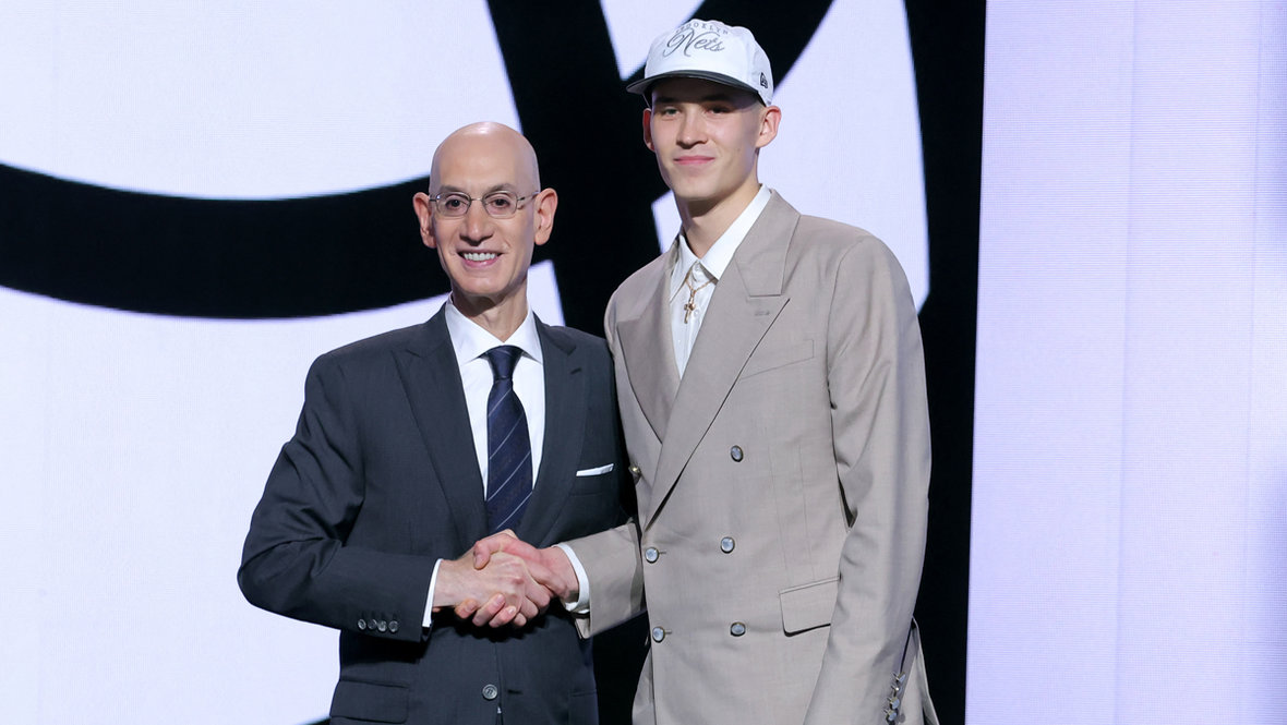 Адам Сильвер и Егор Демин. Комиссар НБА Адам Сильвер и баскетболист Егор Демин