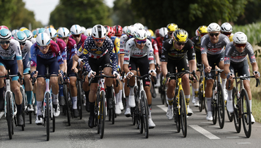 Велосипедисты на «Тур де Франс» 2025.