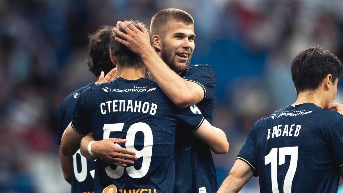 Владислав Степанов.