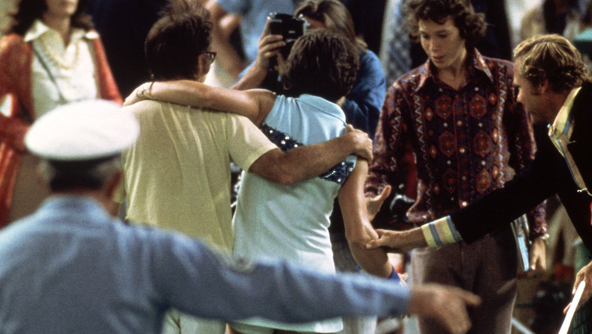 Бобби Риггс и Билли Джин Кинг. Теннисисты Бобби Риггс и Билли Джин Кинг. 1973 год