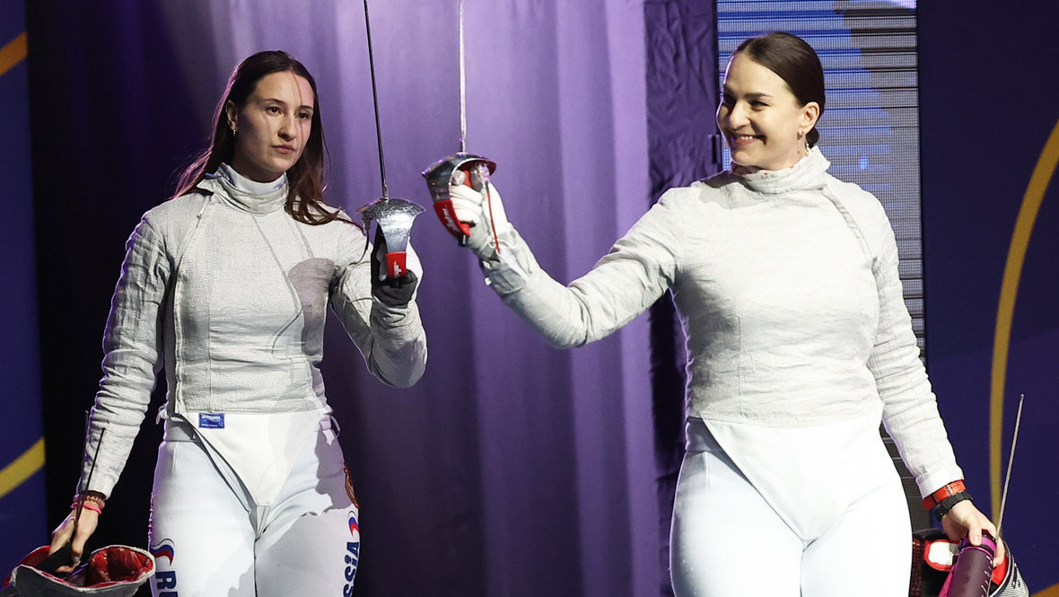 Олимпийские чемпионки Яна Егорян и Софья Великая