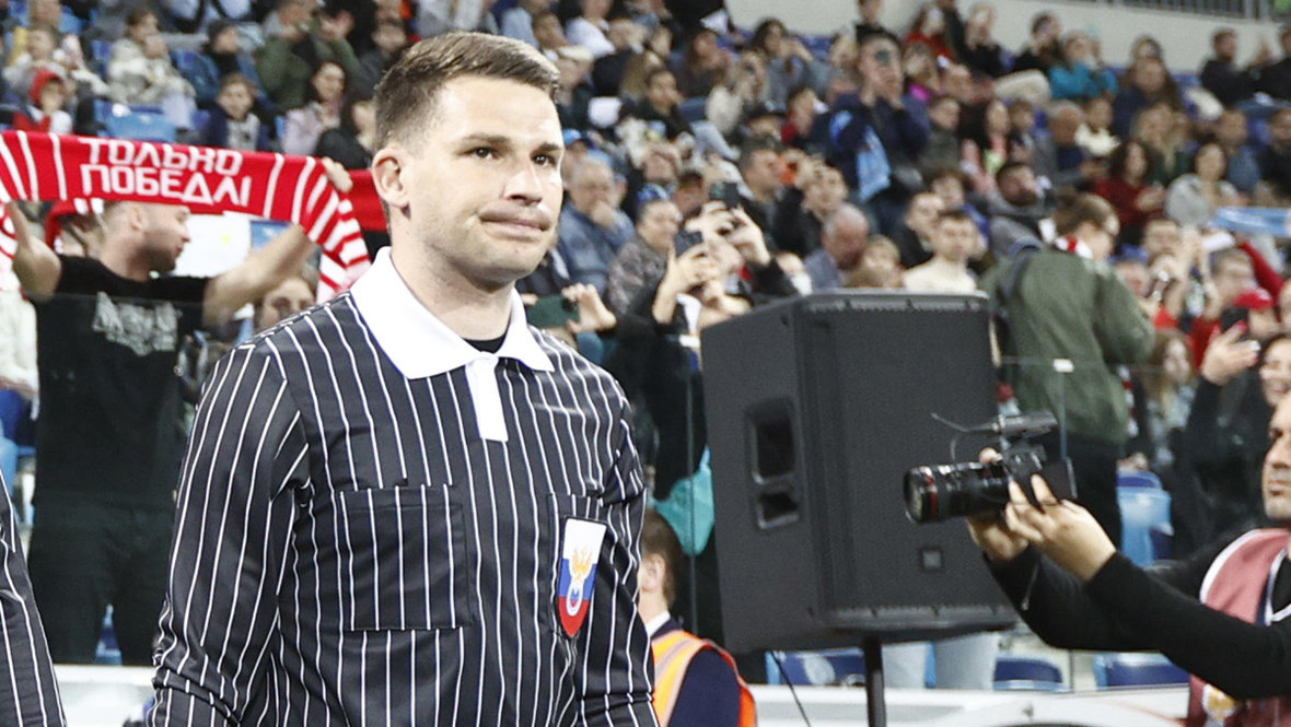 Богдан Головко. Футбольный судья Богдан Головко