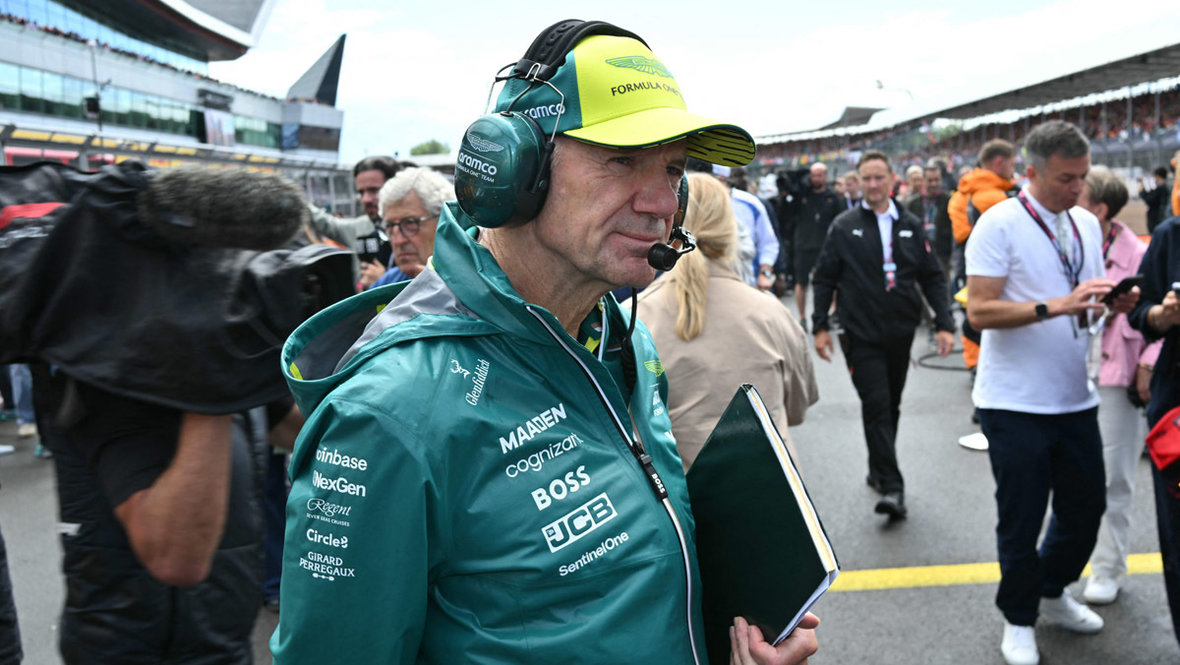 Эдриан Ньюи. Конструктор Эдриан Ньюи