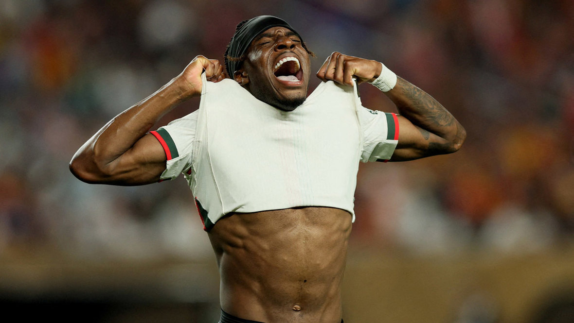 Нони Мадуэке. Футболист «Челси» Нони Мадуэке