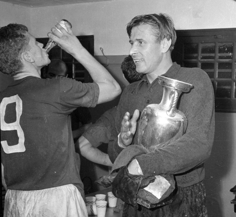 Виктор Понедельник и Лев Яшин.