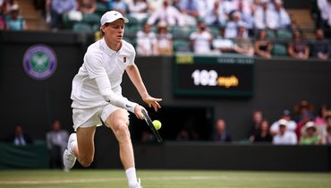 Синнер нанес поражение Шелтону в четвертьфинале Уимблдона