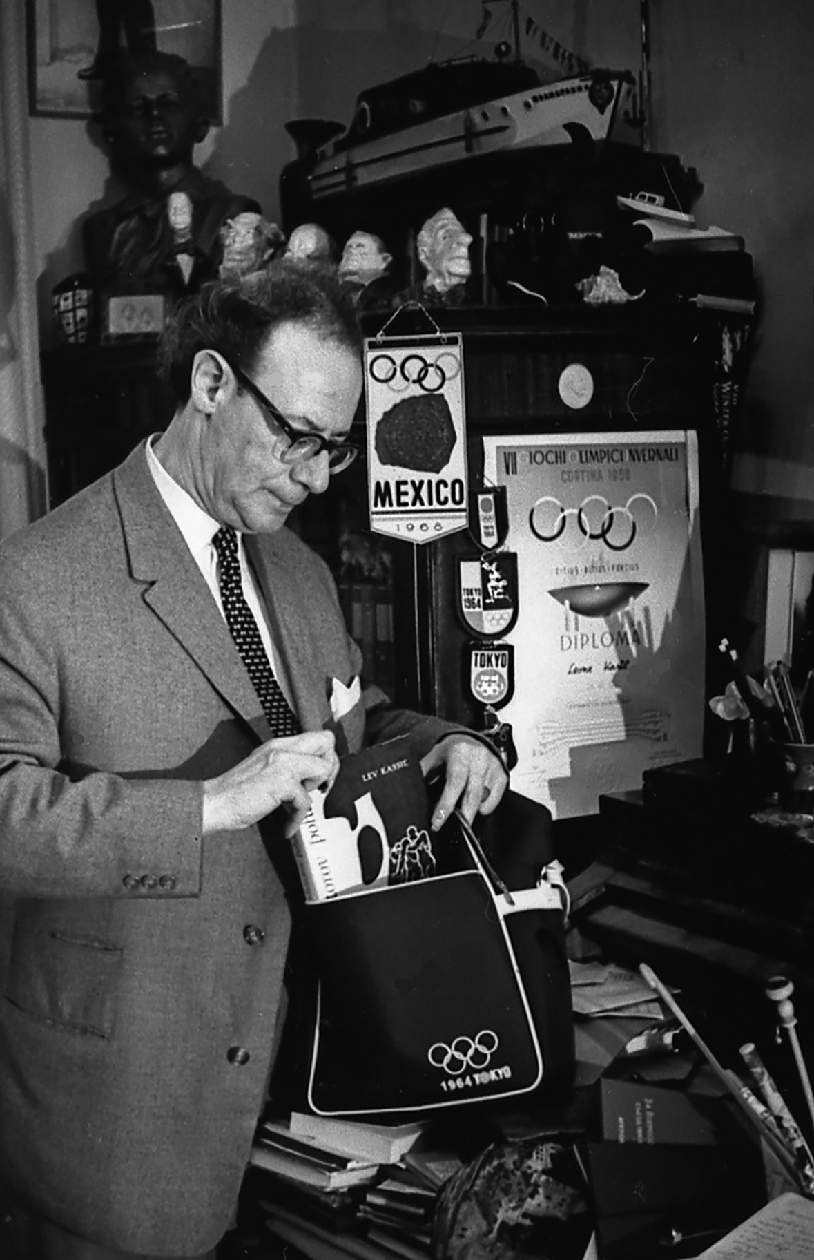 Лев Кассиль.