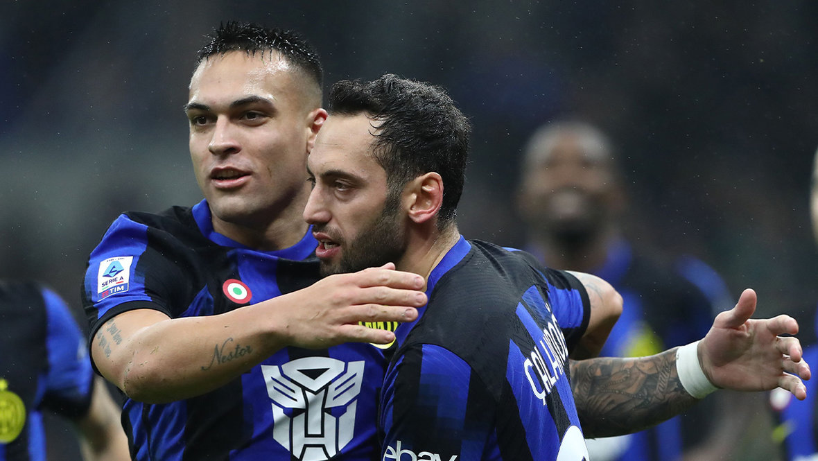 Лаутаро Мартинес и Хакан Чалханоглу.