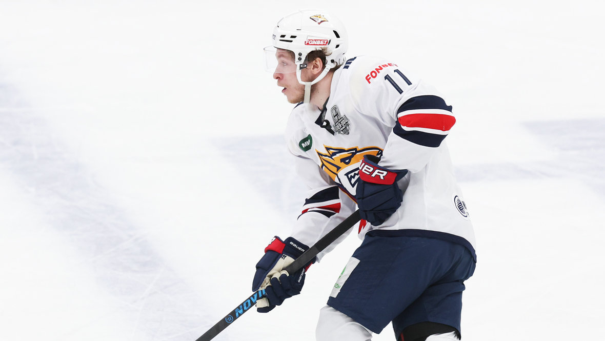 Никита Михайлис. Хоккеист «Металлурга» Никита Михайлис