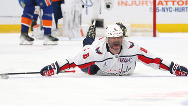 «Все сошли с ума и начали делать какие-то невероятные вещи». Овечкин — о рекорде, Джордане и судьбе козленка