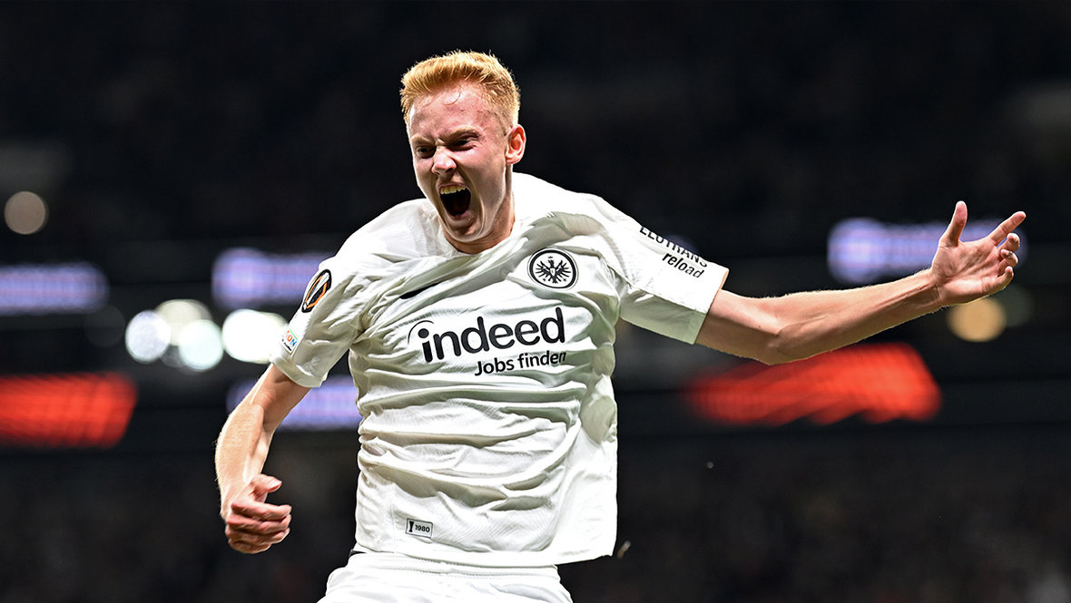 Хуго Ларссон.