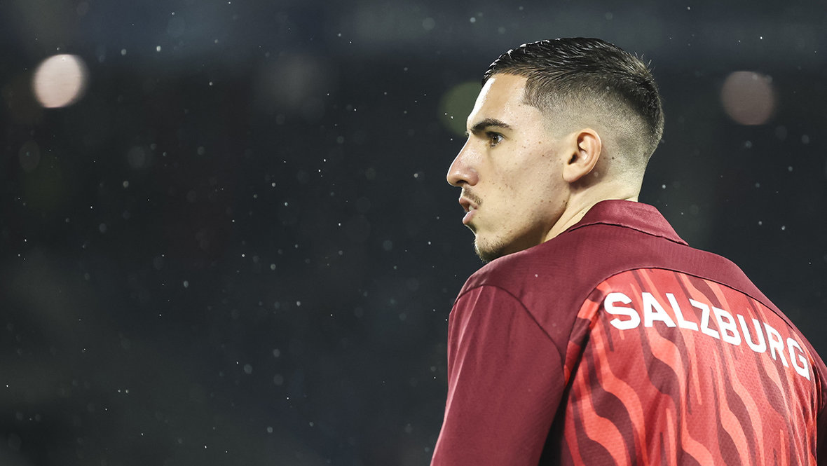 Оскар Глух.