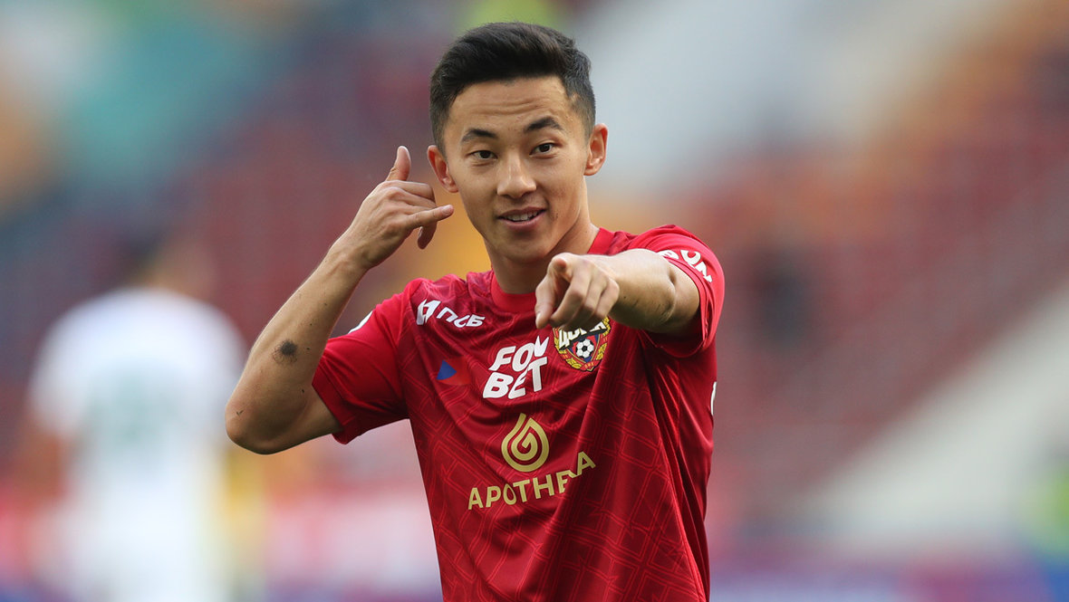 Полузащитник ЦСКА Аббосбек Файзуллаев