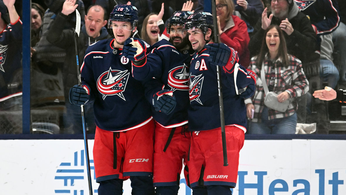 Дмитрий Воронков, Кирилл Марченко и Шон Монахан. Хоккеисты «Коламбуса» Дмитрий Воронков, Кирилл Марченко и Шон Монахан.