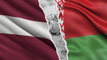 Флаги Латвии и Белоруссии