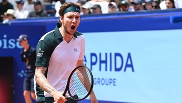 Бублик стал победителем турнира в Гштааде и завоевал второй титул в сезоне