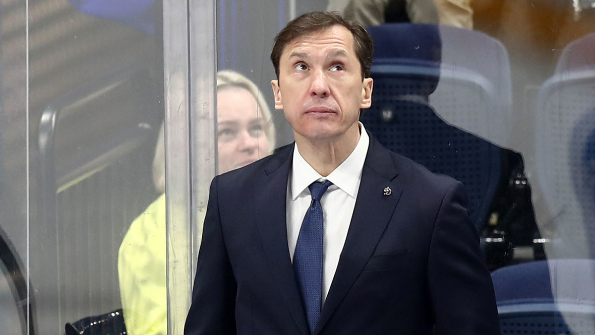 Тренер Вячеслав Козлов