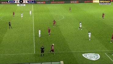 Ввода мяча из аута Ильей Рожковым.