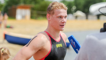 Пловец Александр Степанов