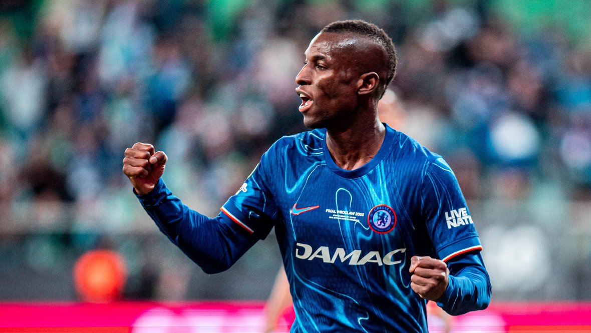 Николас Джексон.