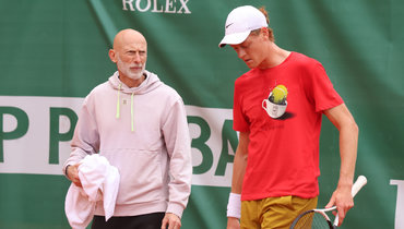 Умберто Феррара и Янник Синнер.