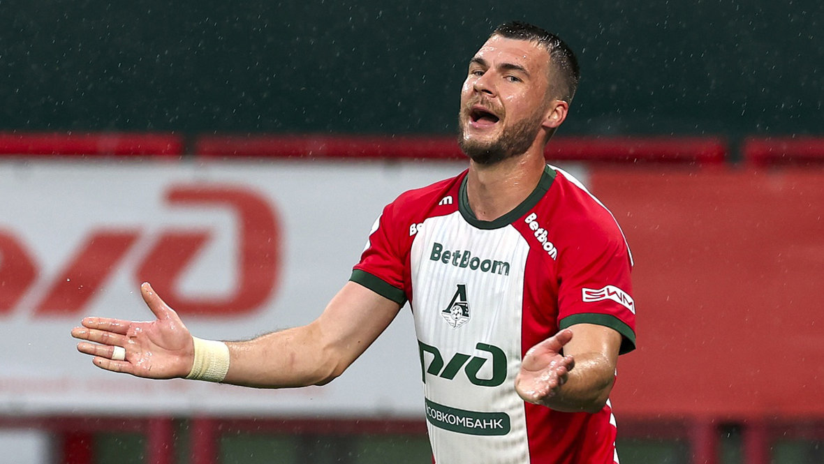 Николай Комличенко. Футболист «Локомотива» Николай Комличенко